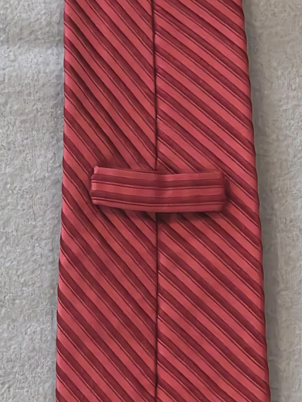 Valentino Men's Red W/ Burgundy Diagonal Stripes 100% Silk Italian Made Tie 3.5